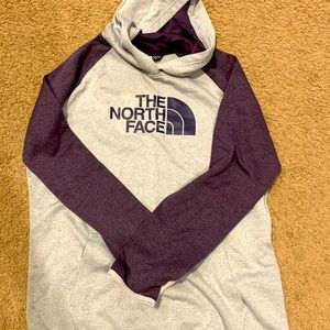 Women’s Northface Hoodie